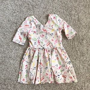 Dot dot smile music notes